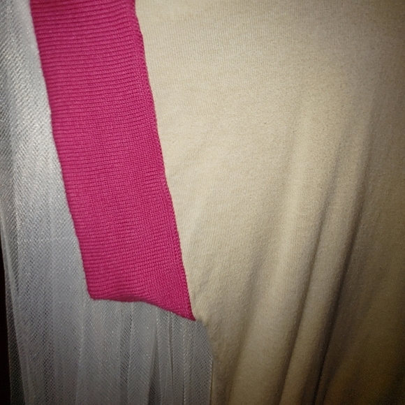 Zaraknit Pink and Cream Short Sleeve Sweater Size M - Picture 3 of 4